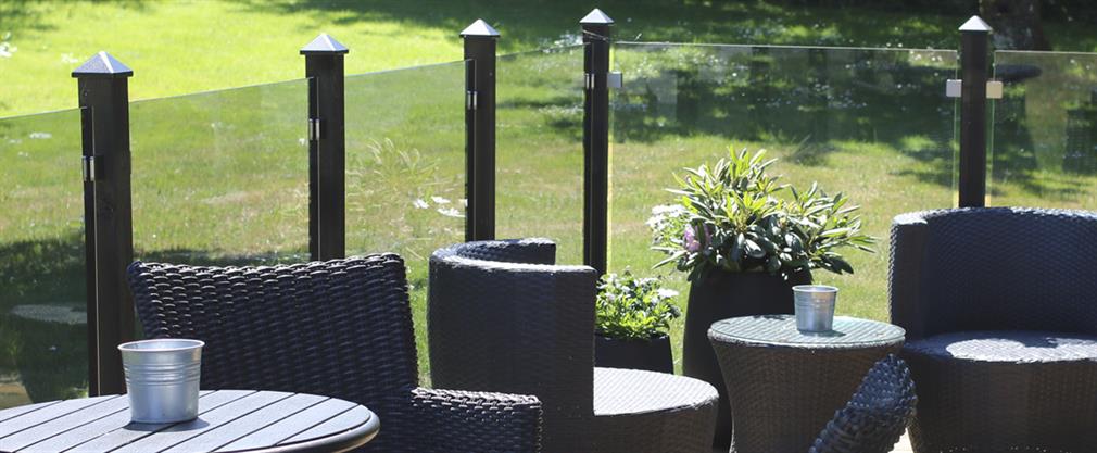 Elegant glass fence for the patio